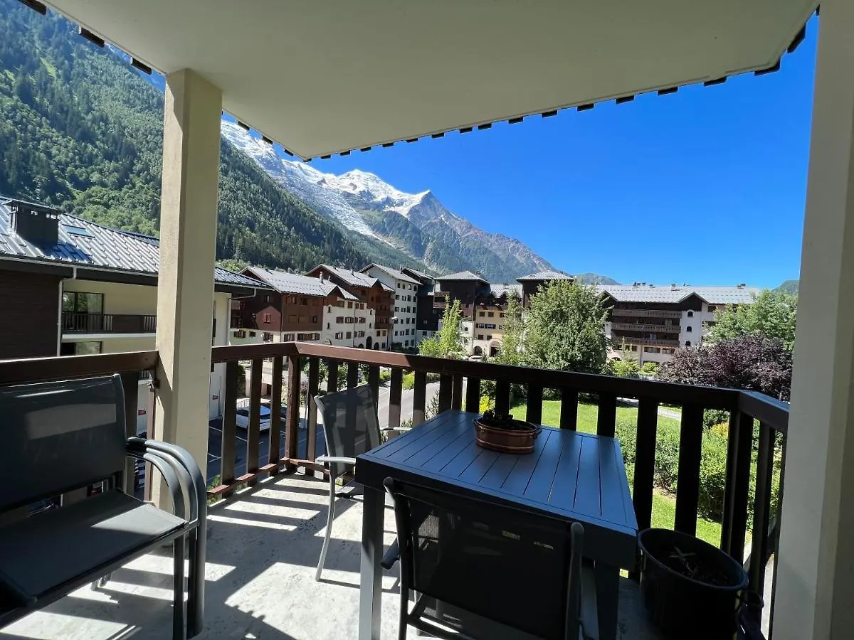 Mont Blanc 25, Vue Mont Blanc, Balcon, Parking Apartment Chamonix France